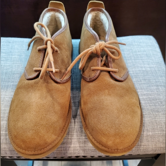 UGG - Picture 2 of 5